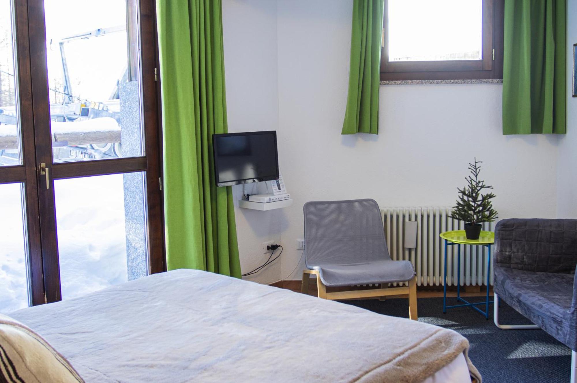 Base Camp Alpine Apartments Breuil-Cervinia Pokoj fotografie